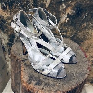Manolo Blahnik silver metallic heels sandals 7